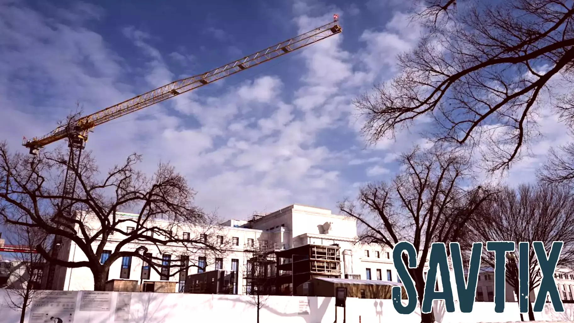 **Investors Weigh Fed Decision and Tech Earnings as Markets Waver**