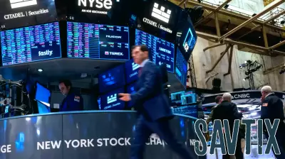 Wall Street Experiences Mixed Results as Major Indices Diverge